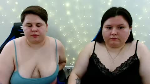 BeckyAndEllen online show from 06-15-26, 08:22