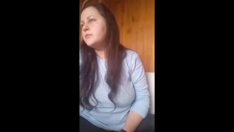 Snapshot of beckyanderson_ chatting on 10-21-25, 12:28 Becky online show from 10-21-25, 12:28