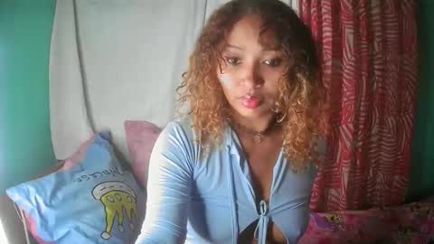 BeckyFamex online show from 09-12-25, 09:31
