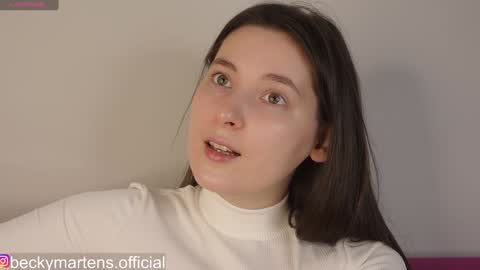 Snapshot of beckymartens chatting on 03-18-26, 04:15 BeckyMartens come join me on while im offline here online show from 03-18-26, 04:15