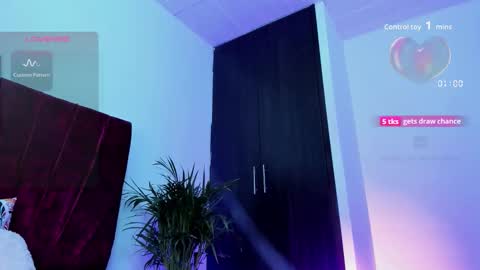 beckyrogue_44 online show from 11-20-25, 09:31