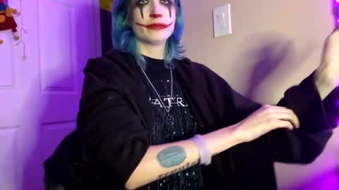 Snapshot of beckytheclown chatting on 12-06-24, 02:57 Beckytheclown online show from 12-06-24, 02:57