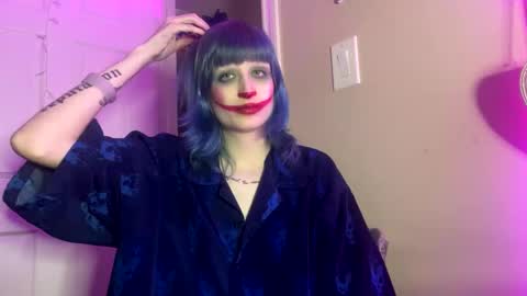 Snapshot of beckytheclown chatting on 01-12-25, 11:26 Beckytheclown online show from 01-12-25, 11:26