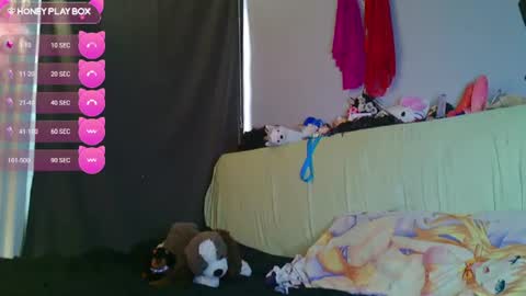 Snapshot of beckytheclown chatting on 06-22-26, 11:24 Beckytheclown online show from 06-22-26, 11:24