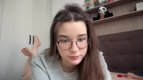 Snapshot of beeblossom chatting on 03-07-25, 10:24 Mirana Blossom online show from 03-07-25, 10:24