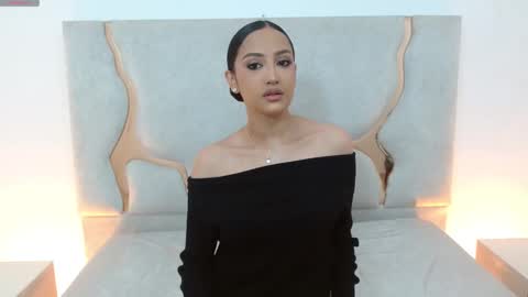 BELLA online show from 10-07-25, 02:36