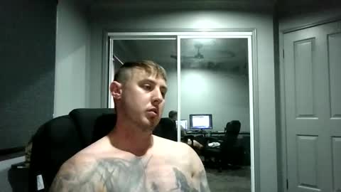 Snapshot of beelzebubxo chatting on 10-16-25, 11:39 beelzebubxo online show from 10-16-25, 11:39