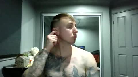 Snapshot of beelzebubxo chatting on 11-13-25, 12:04 beelzebubxo online show from 11-13-25, 12:04