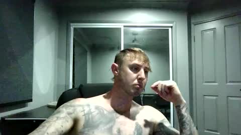 Snapshot of beelzebubxo chatting on 12-01-25, 10:31 beelzebubxo online show from 12-01-25, 10:31