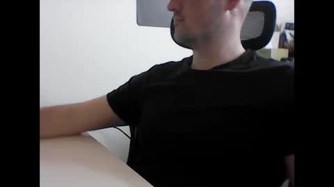 Snapshot of beenee3 chatting on 03-06-26, 07:38 beenee3 online show from 03-06-26, 07:38