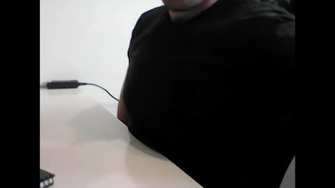 Snapshot of beenee3 chatting on 03-11-26, 06:19 beenee3 online show from 03-11-26, 06:19