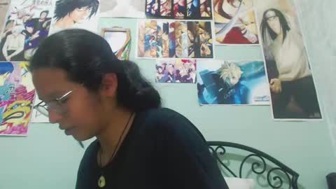 Snapshot of beentage chatting on 12-17-24, 05:51 Alex online show from 12-17-24, 05:51