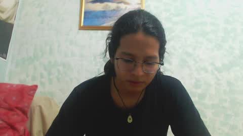 Snapshot of beentage chatting on 12-19-24, 02:56 Alex online show from 12-19-24, 02:56