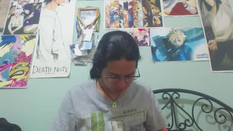 Snapshot of beentage chatting on 12-29-24, 05:33 Alex online show from 12-29-24, 05:33