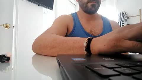 Snapshot of beerman198710 chatting on 02-20-25, 02:24 beerman198710 online show from 02-20-25, 02:24