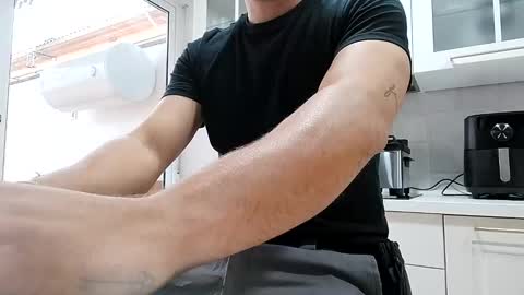 Snapshot of beerman198710 chatting on 03-08-25, 09:50 beerman198710 online show from 03-08-25, 09:50