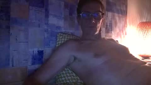 SexFriendFrance online show from 11-24-25, 08:30