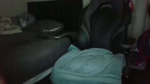 Snapshot of believer24 chatting on 12-14-25, 06:12 Believer24 online show from 12-14-25, 06:12