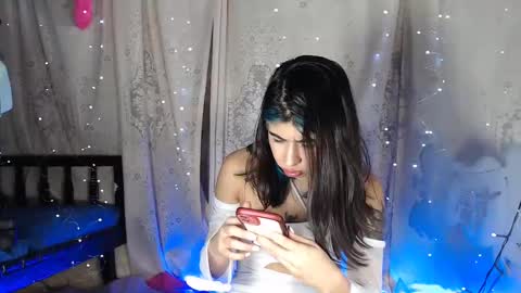 Snapshot of belinda_luna_ chatting on 12-23-24, 03:50 modelo independiente online show from 12-23-24, 03:50
