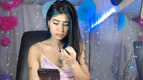 Snapshot of belinda_luna_ chatting on 01-03-25, 02:32 modelo independiente online show from 01-03-25, 02:32