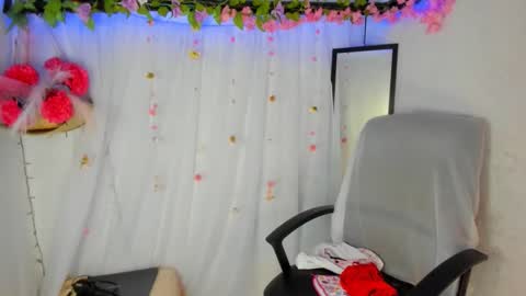 modelo independiente online show from 02-27-26, 10:21