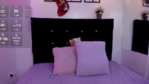 Bella online show from 12-22-25, 04:04