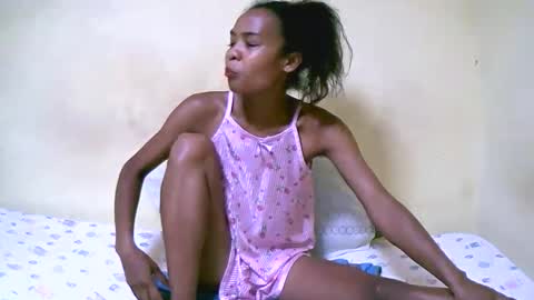 bella193999 online show from 12-16-24, 03:22