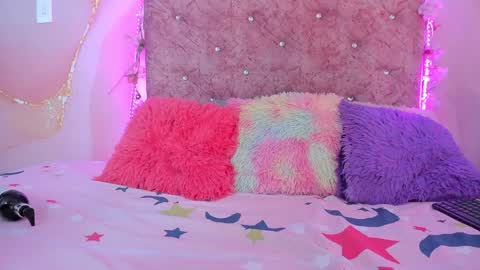 Melanie  online show from 01-20-25, 07:04