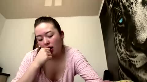 Hanna here Welcome  online show from 05-22-26, 06:09