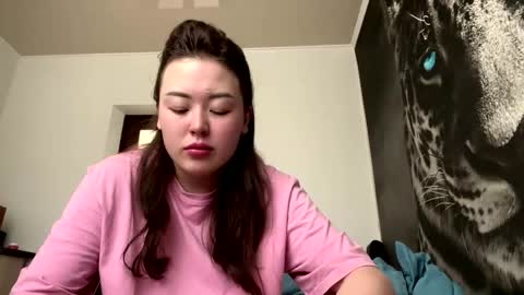 Hanna here Welcome  online show from 05-24-26, 06:29