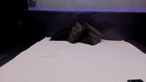 bella_dreamss online show from 05-16-26, 05:04
