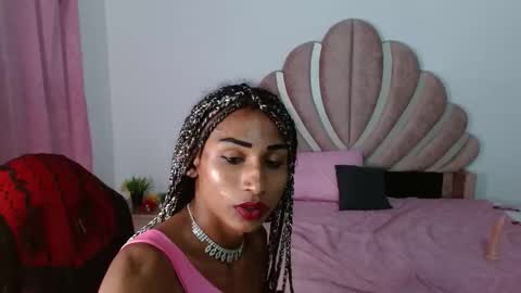 bella_fox723 online show from 02-04-26, 05:35