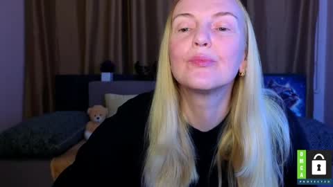 Bella online show from 05-17-26, 05:27