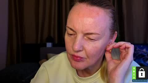 Bella online show from 05-19-26, 05:25