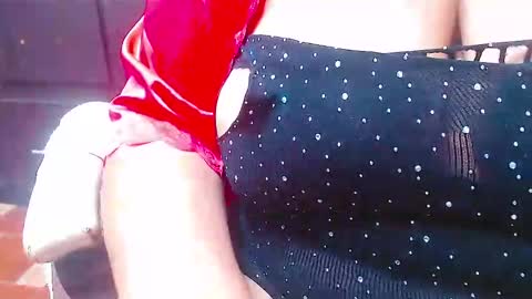 Snapshot of bella_lady_1_ chatting on 12-07-24, 06:48 lady online show from 12-07-24, 06:48