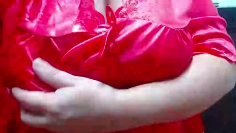 Snapshot of bella_lady_1_ chatting on 12-23-24, 09:40 lady online show from 12-23-24, 09:40
