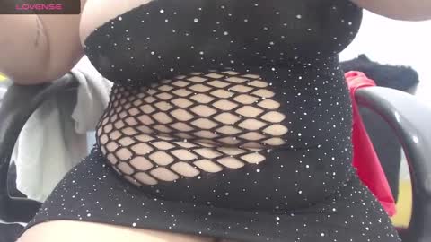 Snapshot of bella_lady_1_ chatting on 01-29-25, 12:54 lady online show from 01-29-25, 12:54