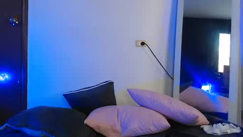 Valentina online show from 05-06-26, 02:11