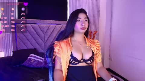 Snapshot of bella_martini_ chatting on 05-14-26, 01:07 bella_martini_ online show from 05-14-26, 01:07