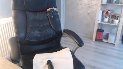      online show from 02-19-25, 11:38