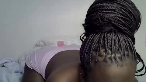 bella_noire1 online show from 06-01-26, 05:14