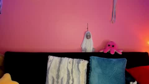 Snapshot of bella_ponce1 chatting on 10-14-25, 02:51 Bella Ponce online show from 10-14-25, 02:51