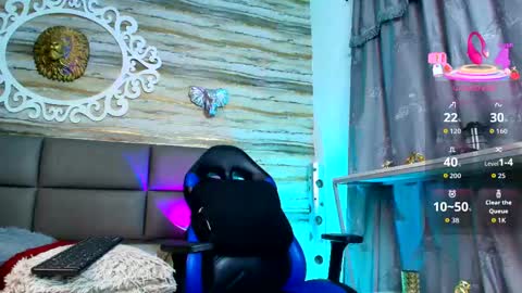 Snapshot of bella_salvatore chatting on 10-07-25, 04:53 online show from 10-07-25, 04:53