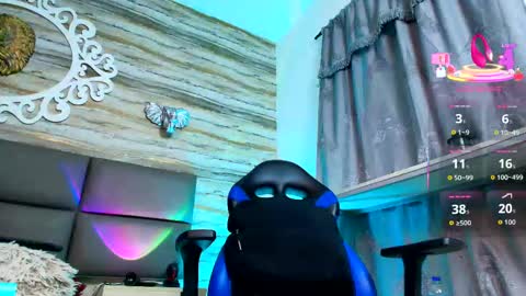 Snapshot of bella_salvatore chatting on 10-07-25, 04:59 online show from 10-07-25, 04:59