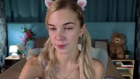 Bella online show from 12-01-25, 11:10