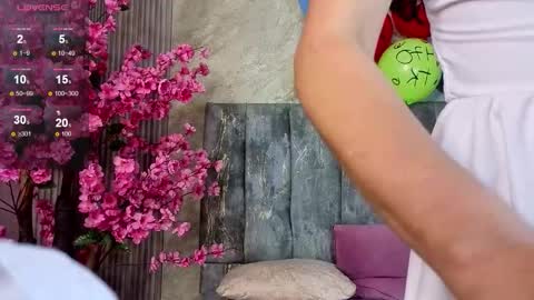 Bella online show from 11-26-25, 08:26