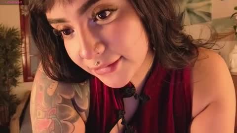 Bella  online show from 10-11-25, 07:45