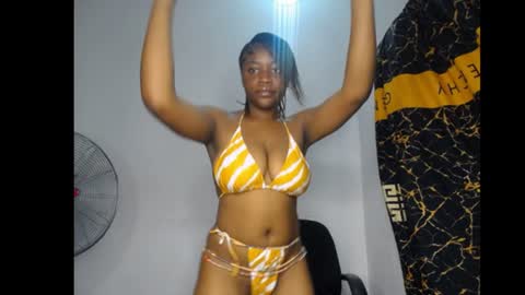 Snapshot of bellababy7 chatting on 06-16-26, 05:37 bella online show from 06-16-26, 05:37