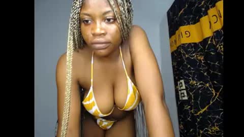 Snapshot of bellababy7 chatting on 07-12-26, 05:15 bella online show from 07-12-26, 05:15