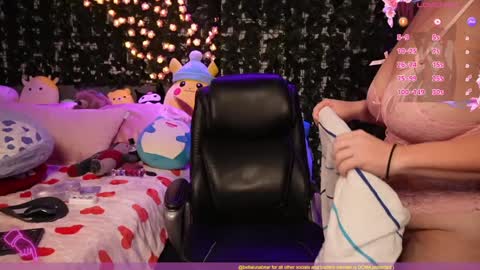 Snapshot of bellabearts chatting on 02-07-25, 02:08 Bellalunabear trans JadePlant Cis online show from 02-07-25, 02:08